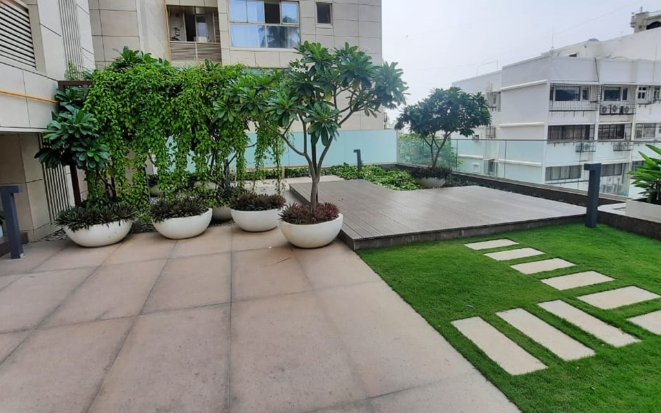Garden1 - Navroze, Bandra West
