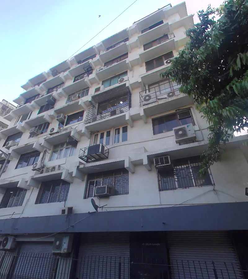 1 - Niranjan, Marine Drive