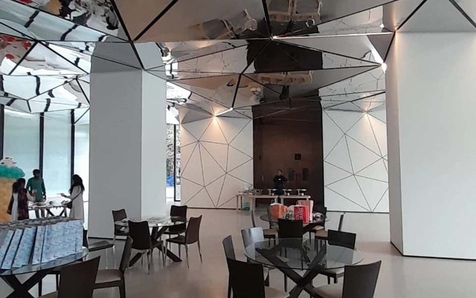 4 - Parinee I, Andheri West