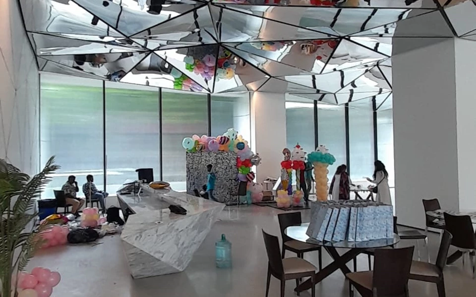 5 - Parinee I, Andheri West