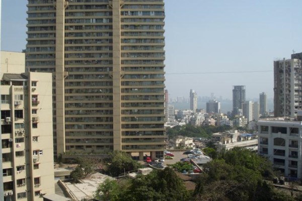 Flat for sale in Prithvi Apartments, Altamount Road