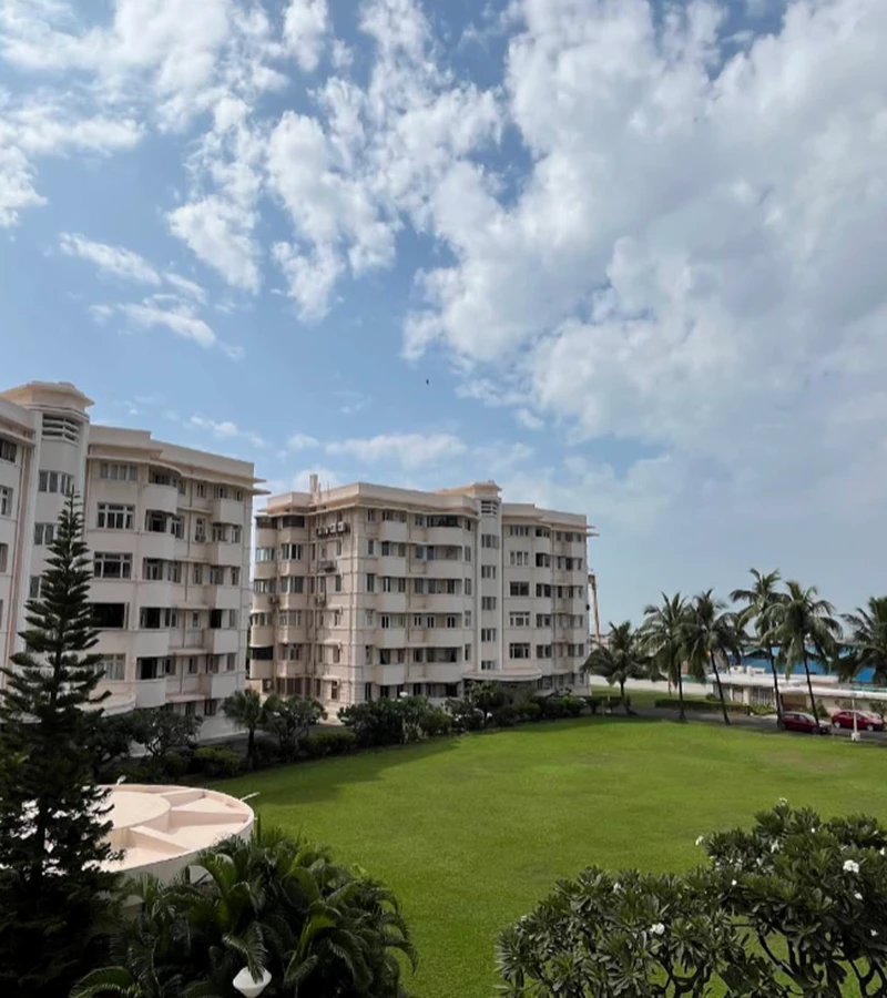 3 - Sea Face Park, Breach Candy