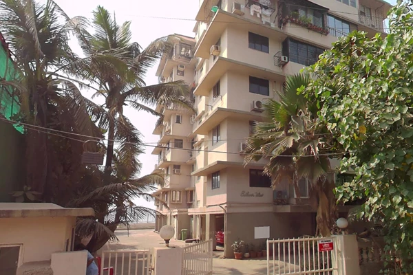 Flat on rent in Silver View, Andheri West