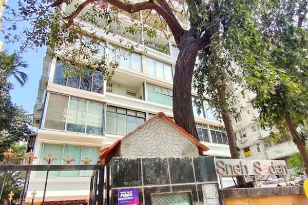 Flat on rent in Sneh Sadan, Colaba