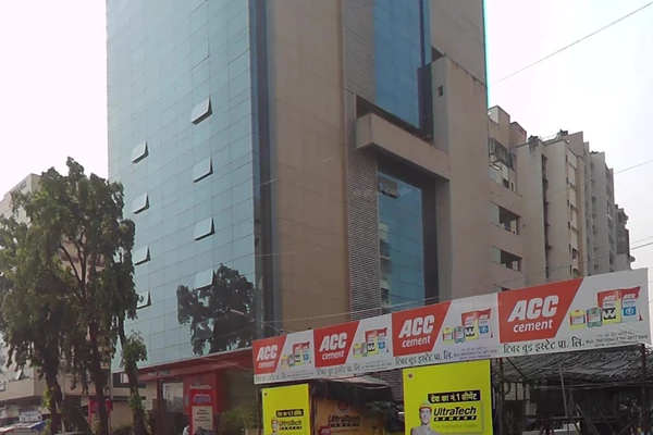 Office on rent in Sunteck Grandeur, Andheri West