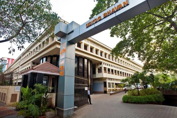 Office on rent in Udyog Bhavan, Goregaon West