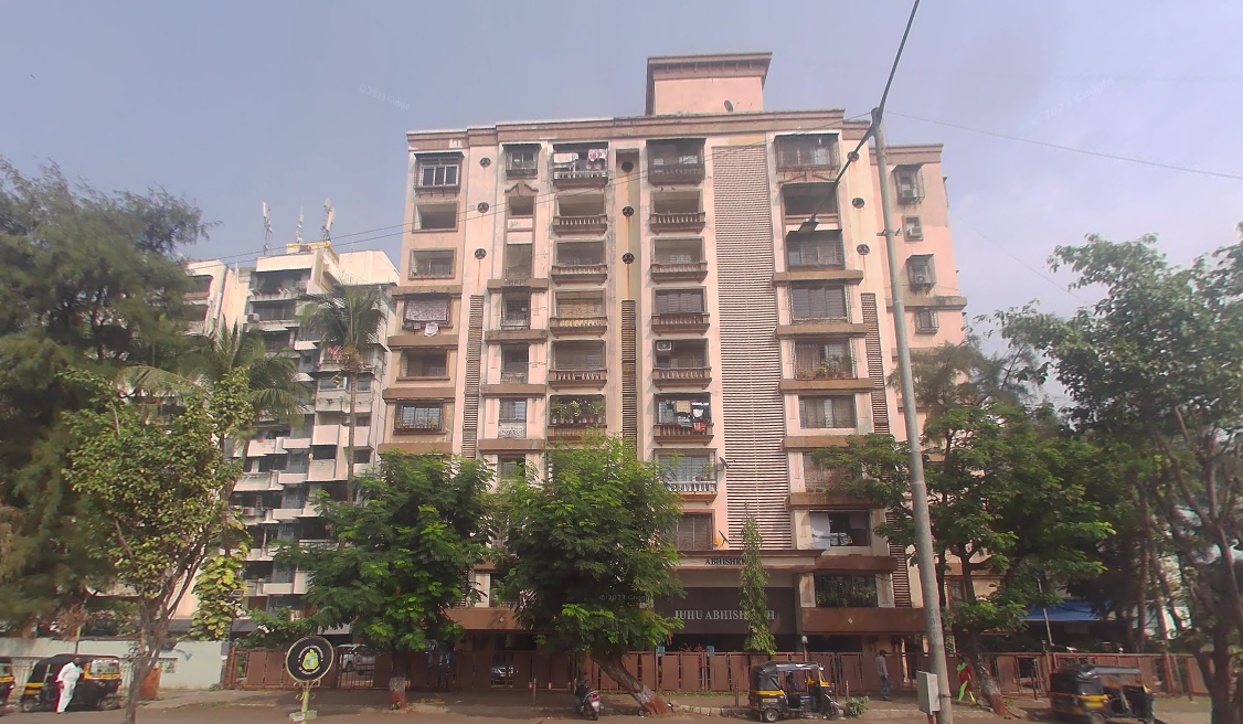 3 BHK Flat for Sale in Andheri West - Juhu Abhishek Apartment
