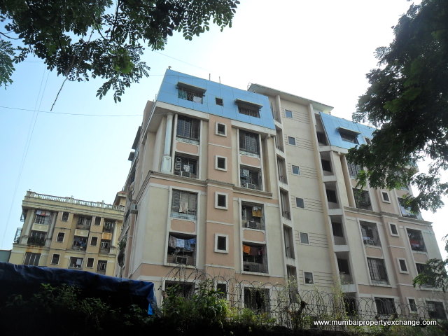 4 BHK Flats for Sale in Acme Akshay Girikunj, Andheri West