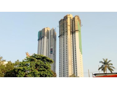 Flat on rent in Acme Oasis, Kandivali East