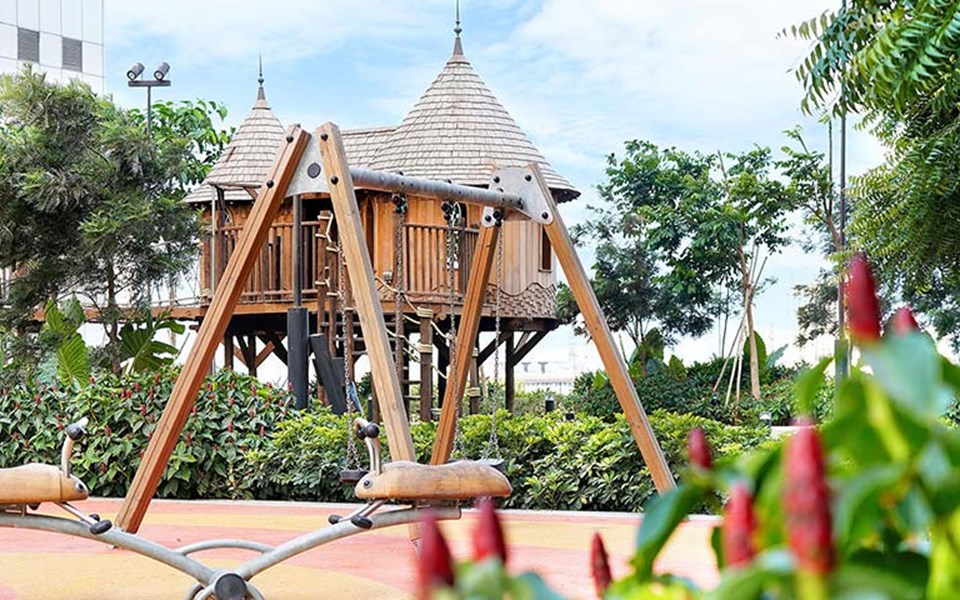 Garden - Lodha The Park, Worli