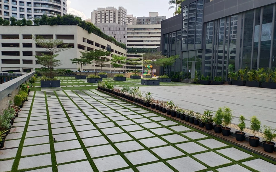 8 - Lotus Enpar, Lower Parel