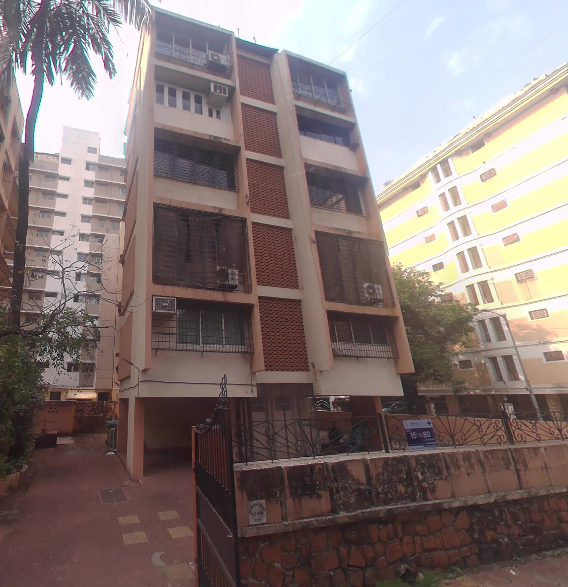 3 BHK Flat for Sale in Khar West - Rose Minar