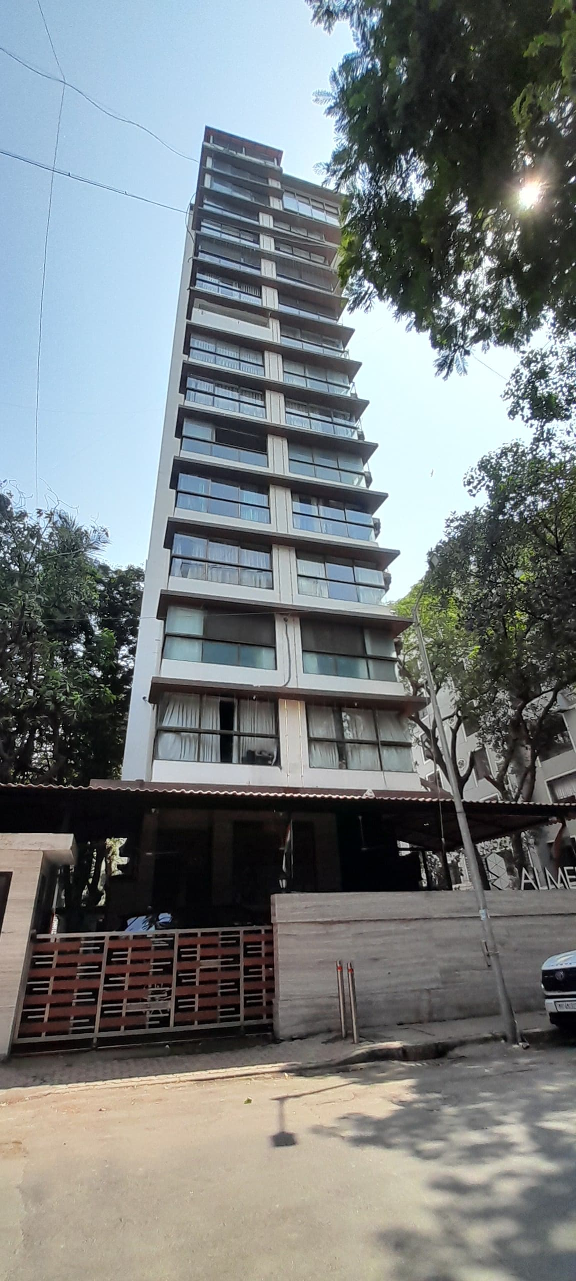 3 BHK Flat on Rent in Bandra West - 9 Almeida
