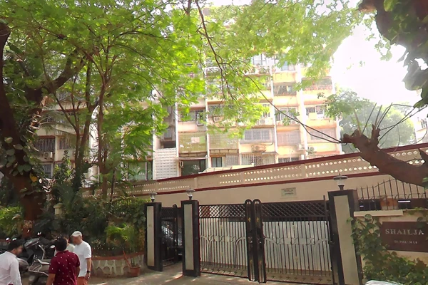 Flat for sale in Shailja Apartments, Bandra West