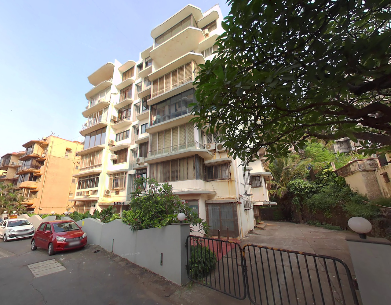 1 BHK Flat on Rent in Bandra West - Sarita Apartments