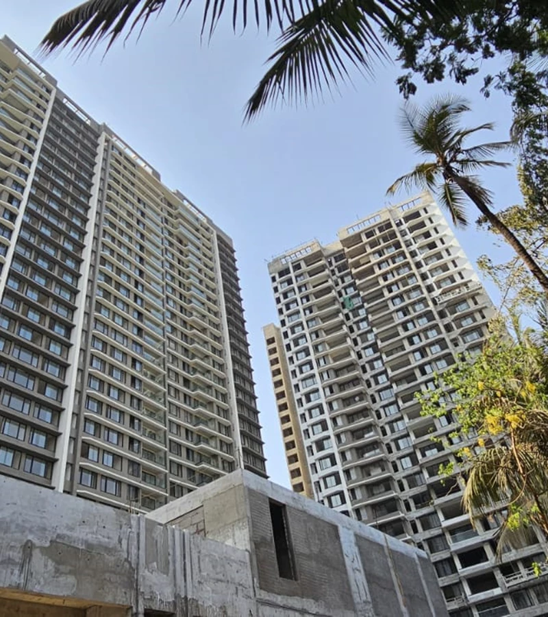 4 - Kalpataru Magnus, Bandra East