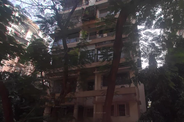 Office on rent in Sapphire, Khar West