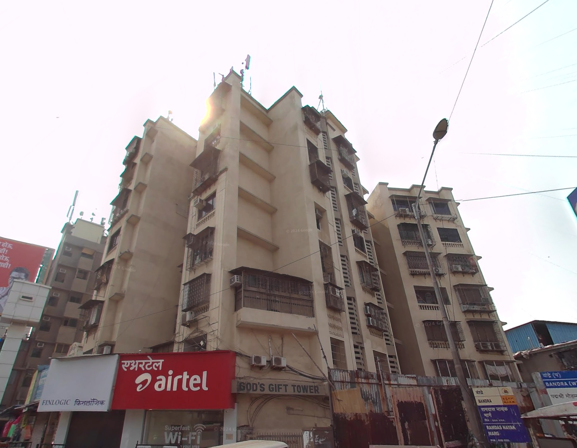 2½ BHK Flat for Sale in Bandra West - God Gift Tower