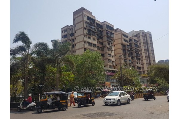 Flat on rent in Green Ville CHS, Andheri West