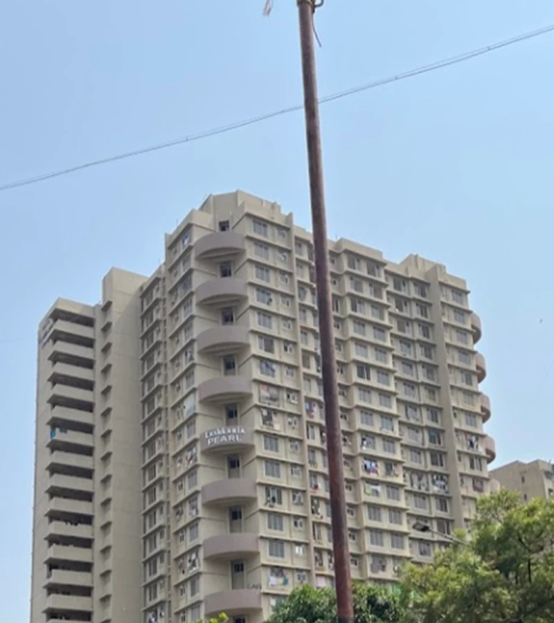 1 - Lashkaria Pearl, Jogeshwari