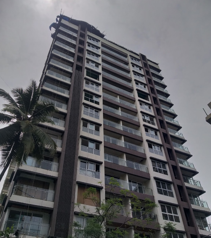 6 BHK Flat for Sale in Khar West - The Designate