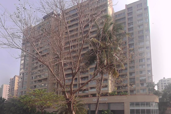 Flat for sale in Skyvistas, Andheri West