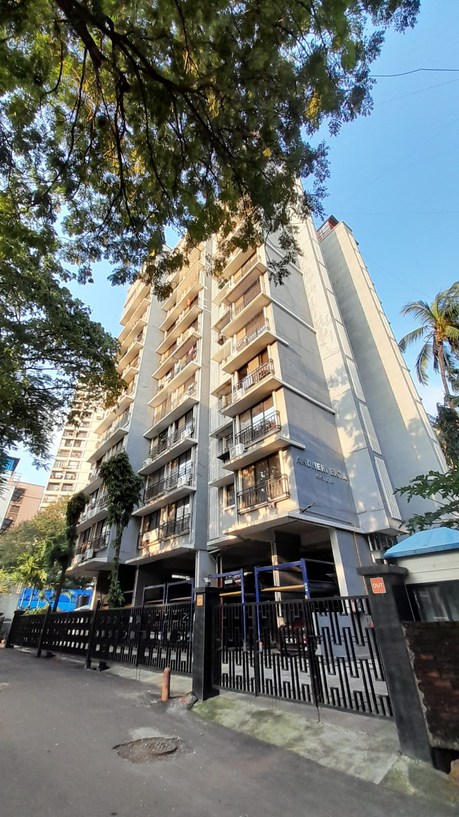 2 BHK Flat for Sale in Andheri West - Andheri Ekta