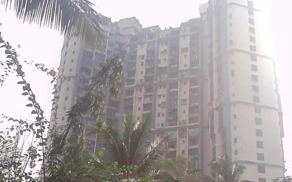 5 - Beverly Hills, Andheri West