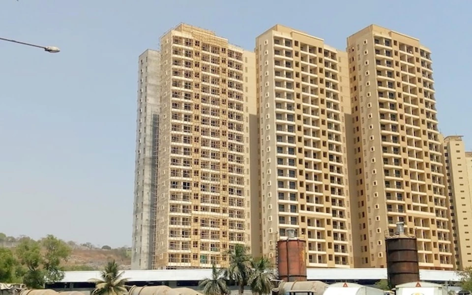 20 - Raheja Residency, Malad East