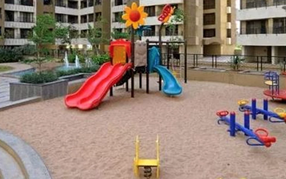 13 - Lokhandwala Minerva, Mahalaxmi