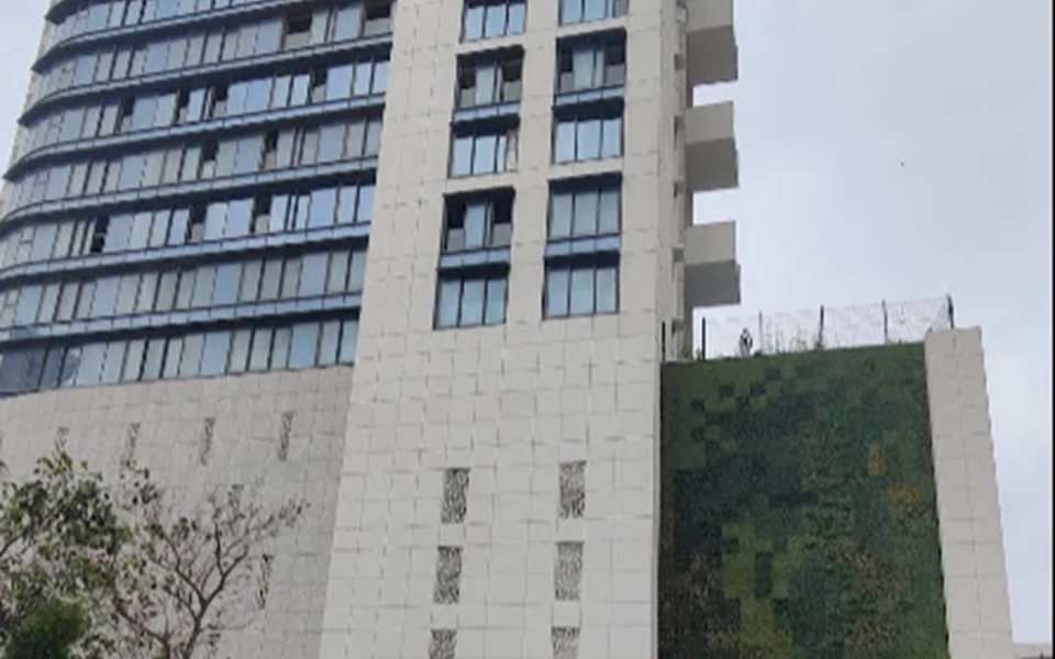 1 - Lodha Seamont, Walkeshwar