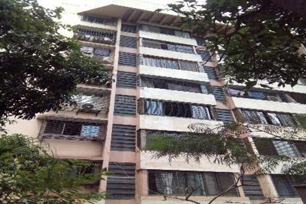 Flat on rent in Sujal Apartments, Santacruz West