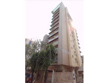 Flat on rent in Silverene Apartments, Bandra West