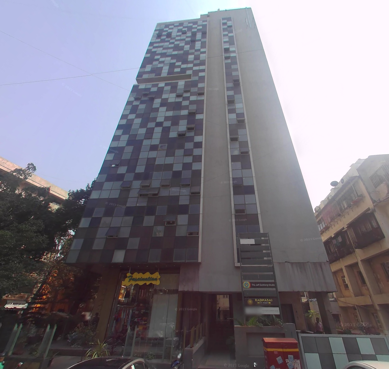 Office Space Office on Rent in Khar West - Links Building