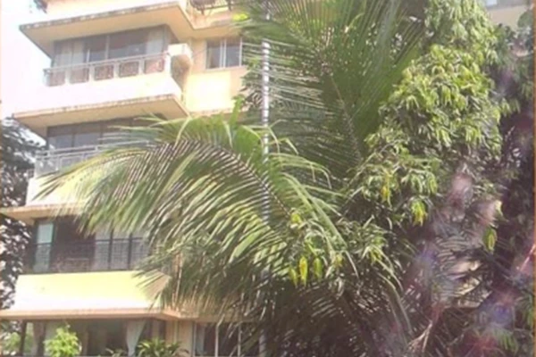 Flat on rent in Cosmopolis, Walkeshwar