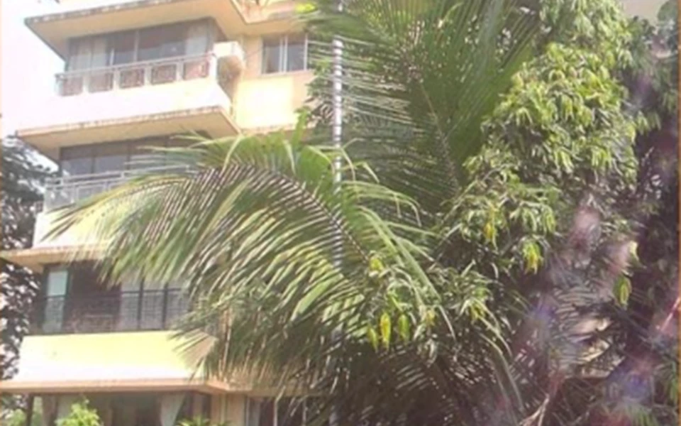 Cosmopolis - Cosmopolis, Walkeshwar