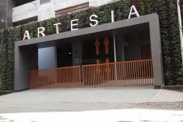 Flat on rent in Raheja Artesia, Worli