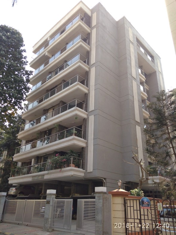 2 BHK Flats on Rent in Chalet Gilda, Santacruz West