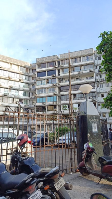 2 BHK Semi Furnished in Jaldarshan Society , Nepeansea Road