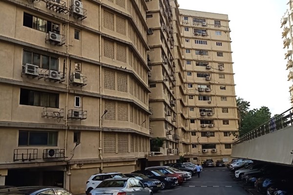 Flat on rent in Embassy Apartments, Nepeansea Road