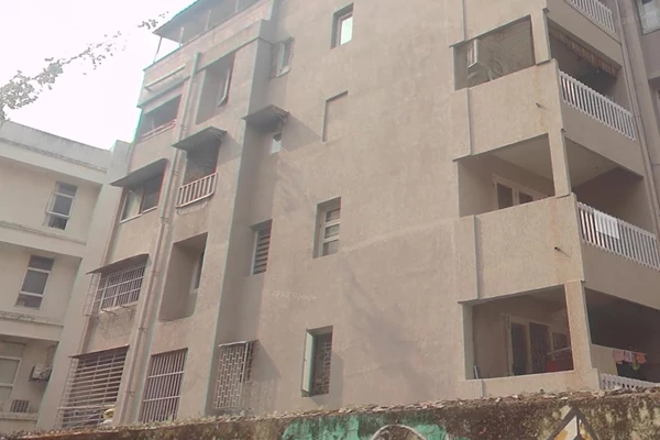 Flat on rent in Ravi Darshan, Bandra West