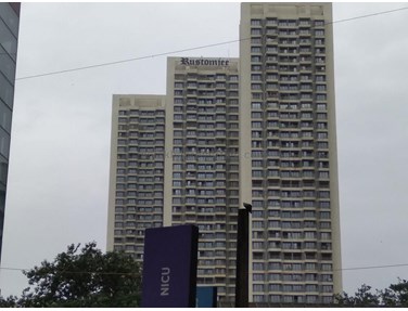 Rustomjee Elanza, Malad West