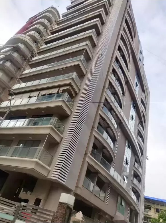 4 BHK Flats for Sale in Park View, Khar West