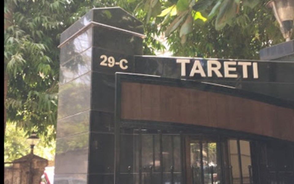 Building - Tareti , Walkeshwar