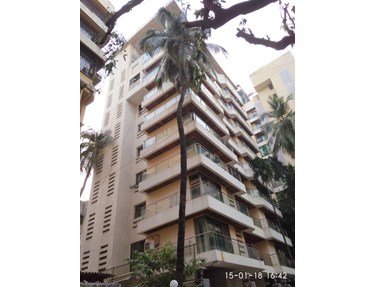 Eminente I, Khar West