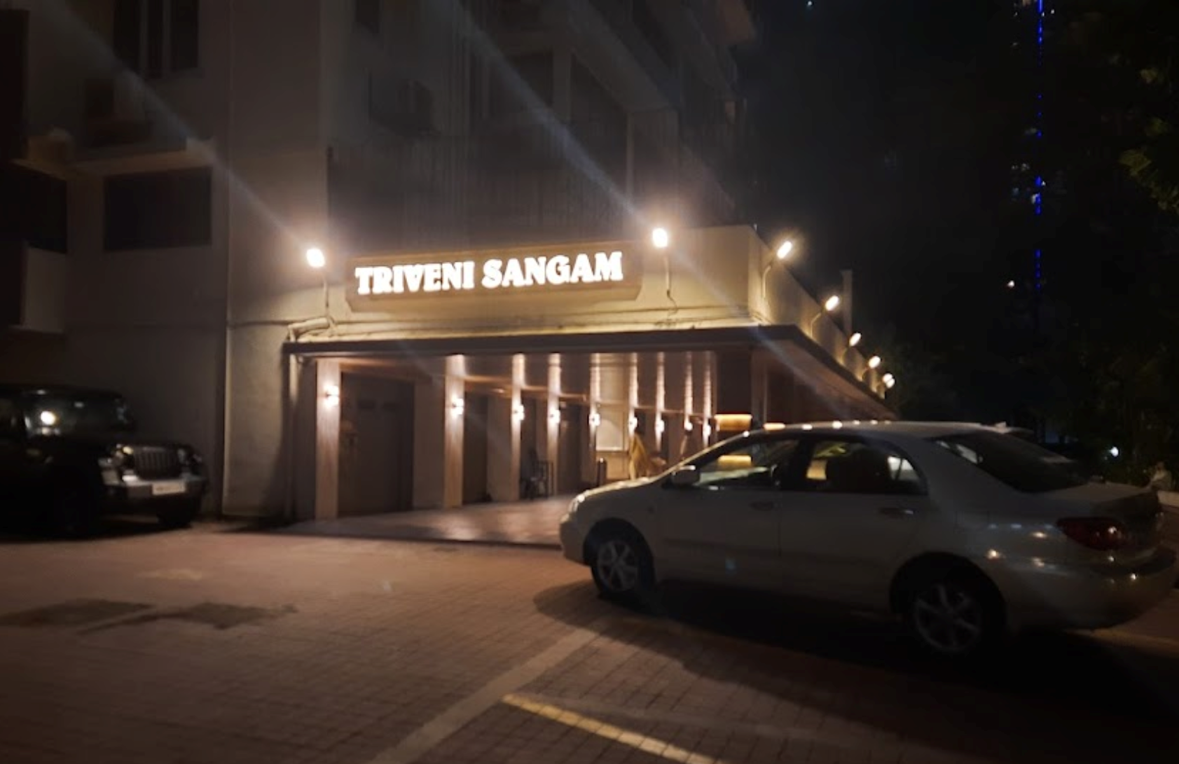 1 BHK Flat for Sale in Tardeo - Triveni Sangam Apartments 