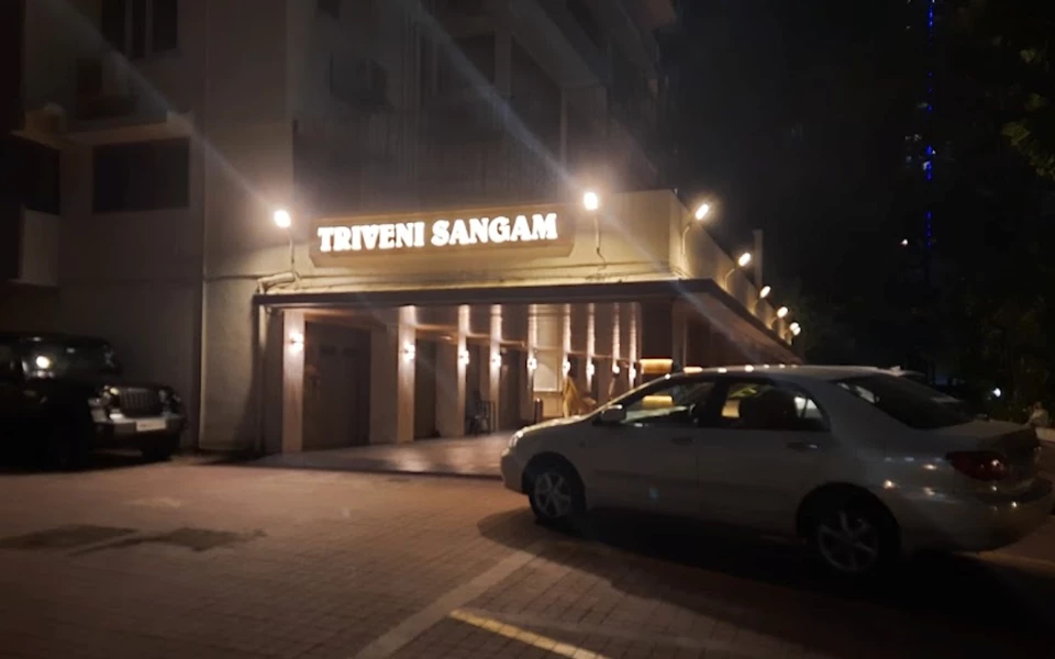 2 - Triveni Sangam Apartments , Tardeo