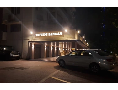 Flat on rent in Triveni Sangam Apartments , Tardeo