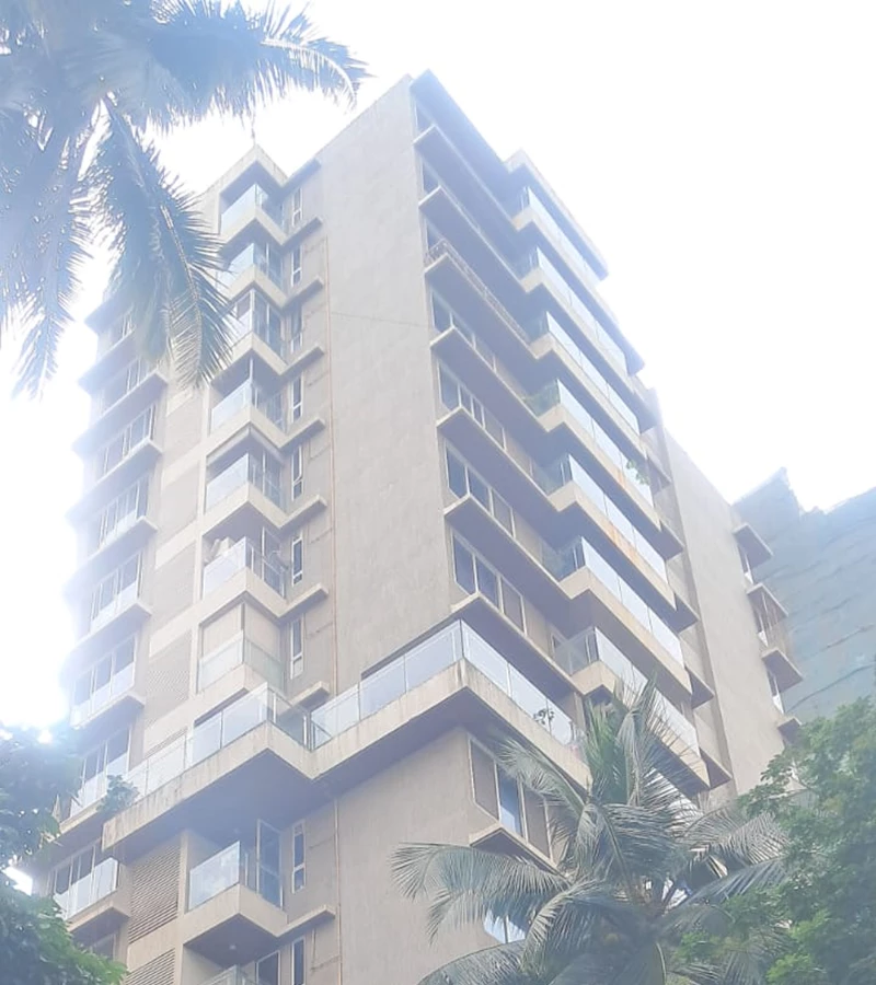 Es - Estrella, Bandra West