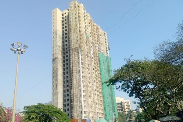 Office on rent in Evershine Crown, Kandivali East